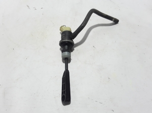 Dacia Duster (2010–2017) Clutch master cylinder 306109244R - 2