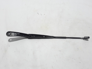  Windshield wiper blade 