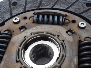  Clutch plate 