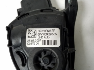 Land Rover Freelander (2006–2014) Gaspedal 6G929F836FF - 2