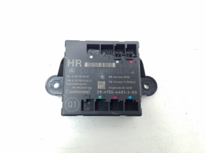   Rear side door control unit 