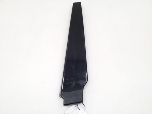 AUDI A6 C6 (2004–2011) Garniture extérieure du montant central 4F0853289A