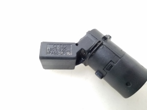 AUDI A4 B6 (2000–2005) Parkimisandur taga 4B0919275B - 3
