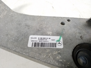 Mercedes Benz ML-Class 166 (2011–2015) Scheibenwischermechanismus A1668200140 - 2