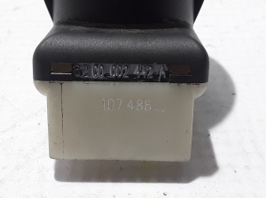 RENAULT Scenic (2003–2010) Other switch 8200002442 - 3