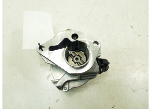 Mercedes Benz A-Class 177 (2018–2026) Vacuum pump 146502327R - 4