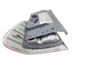 BMW 3 SERIES E46 (1998–2007) Hintere Eckleuchte und ihre Teile - 2