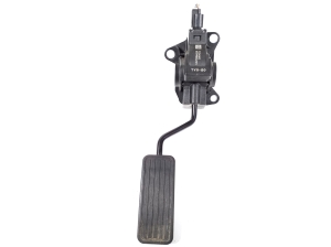 Accelerator pedal - 12340A2