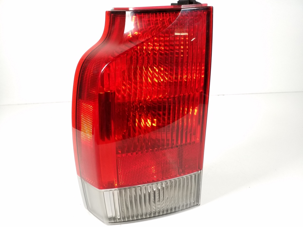 Used VOLVO XC70 Rear corner lamp 9154501