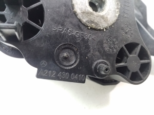 Mercedes Benz CLS-Class 218 (2011–2018) ABS ploki hoidik A2124300410 - 3