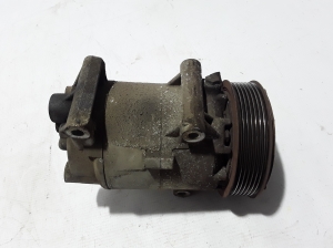  Air conditioner compressor 