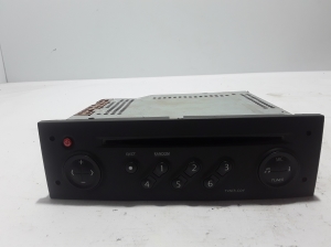   Radio / CD-Player / DVD-Player / Navigation  -  