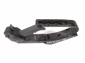 Mercedes Benz S-Class 221 (2005–2013) Gaasipedaal A2203000304 - 3