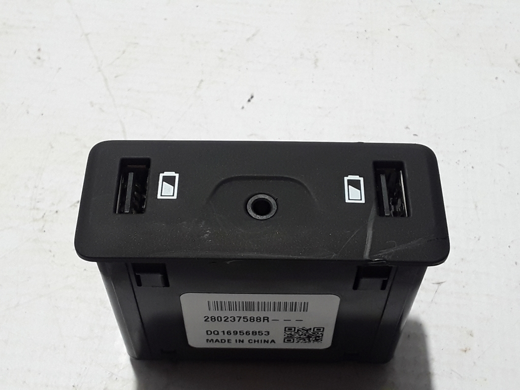 RENAULT Scenic 4 generation (2017-2023) Additional Music Player Connectors 280237588R 22384888