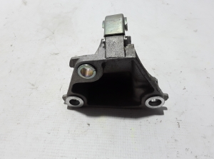 RENAULT Scenic (2016–2026) Front drive shaft bracket 397743238R - 4