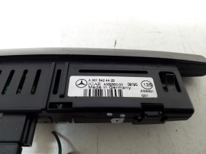 Mercedes Benz E-Class W207 (2009–2017) Parkimissüsteemi ekraan A0015424423 - 2