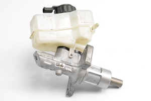 BMW X1 E84 (2009–2015) Brake master cylinder 3350886531 - 5