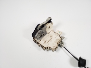 AUDI A5 (2007–2016) Front door lock 8J2837015C - 2