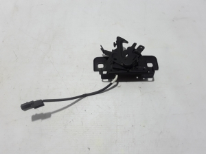 Hood latch - 656010109R