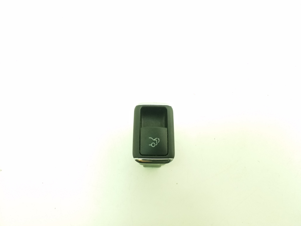 Mercedes Benz E-Class W207 (2009–2017) Trunk opening switch A2128204410 Mercedes Benz E-Class W207 (2009–2017) Trunk opening switch A2128204410