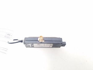 Volkswagen Transporter T5 (2003–2015) Antenni võimendi 7H5035577H - 2
