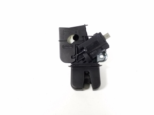 AUDI A5 (2007–2016) Trunk lid lock 4F5827505D - 2