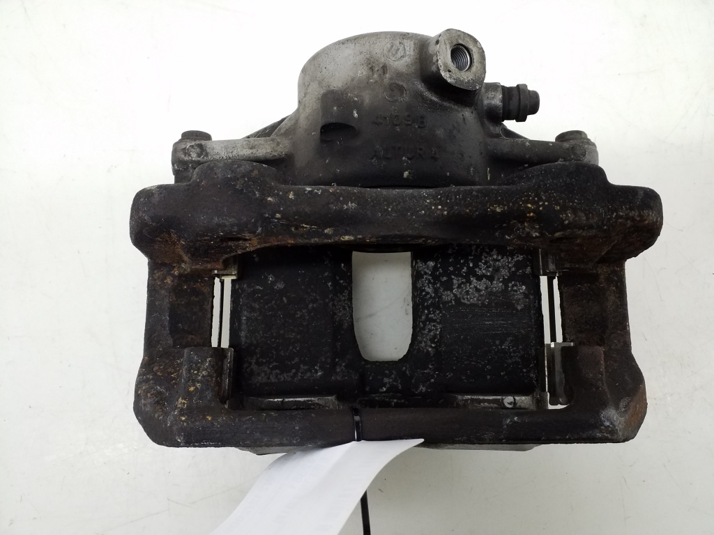 Mercedes Benz E-Class W212 (2009–2015) Eesmine pidurisadul A2044212381 Mercedes Benz E-Class W212 (2009–2015) Eesmine pidurisadul A2044212381