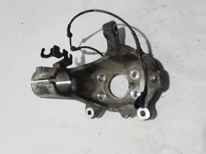 RENAULT Scenic (2016–2026) Radnabe Vorderrad 400105333R - 2