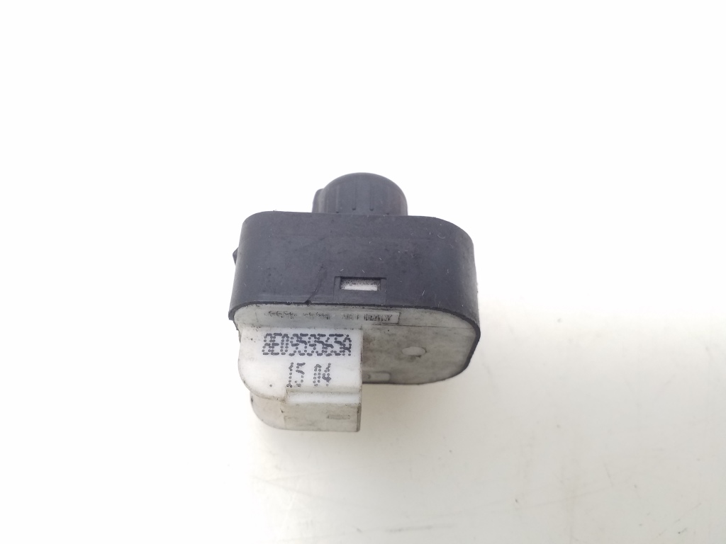 AUDI A4 B7/8E (2004-2008) Commutateur de réglage du miroir 8E0959565A 25074855