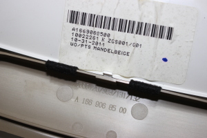 Mercedes Benz ML-Class 166 (2011–2015) Tagumine sisevalgustuspaneel A1669068500 - 2