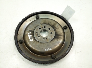   Clutch flywheel 