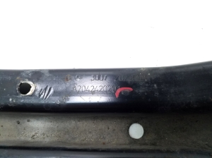   Engine holder 