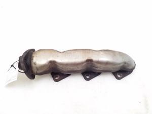  Exhaust manifold 