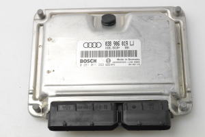 Calculateur moteur - 038906019LJ
