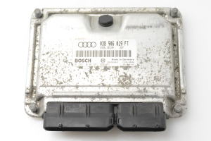 Calculateur moteur - 038906019