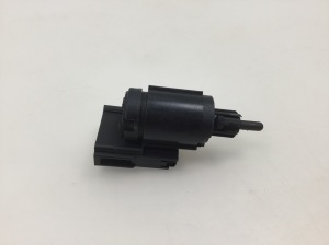 AUDI A6 C5 (1997–2005) Bremslichtschalter 3B0945511A - 3