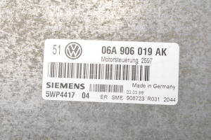Volkswagen Golf IV (1997–2003) Engine control unit 06A906019AK - 4