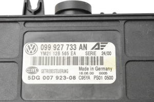 Volkswagen Bora (1998–2005) Gearbox control unit 5DG007923 - 3