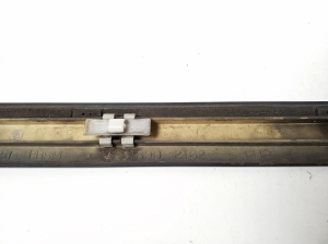 Mercedes Benz R-Class 251 (2006–2017) Front door molding A2516902162 - 4