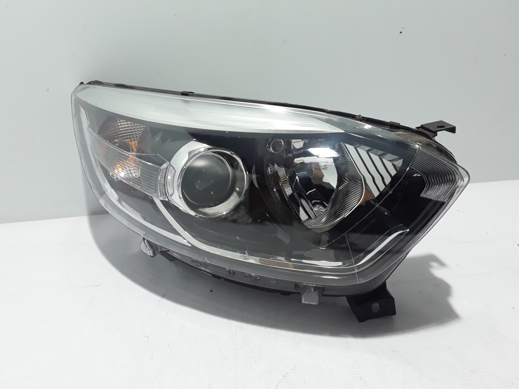 Used RENAULT Captur Headlights 260102734R