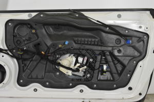 Volkswagen Scirocco III (2008–2017) Front door and its parts - 5