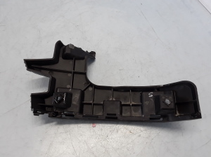  Rear bumper bracket 