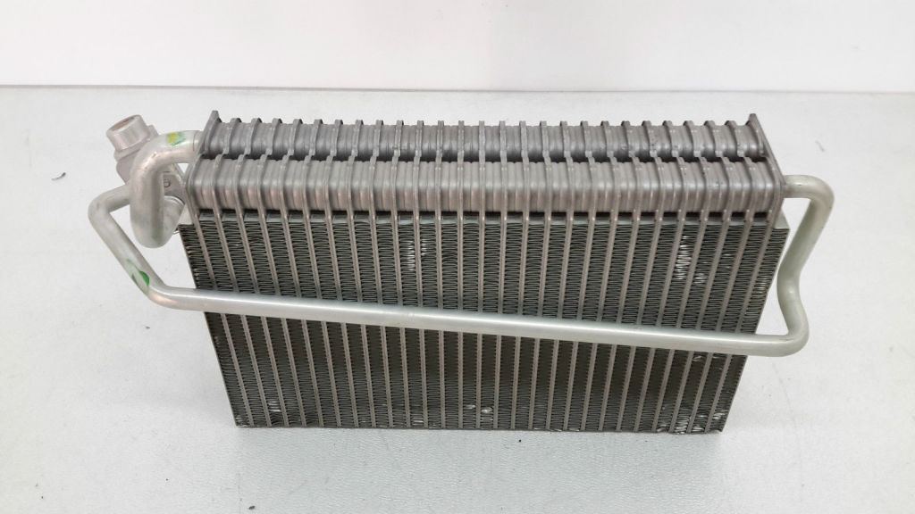 MERCEDES-BENZ CLS-Class C219 (2004-2010) Interior Heater Radiator A2098300358 20976590