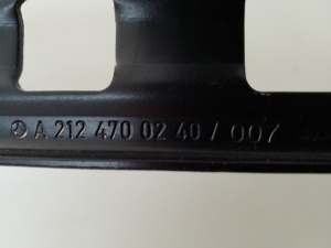 Mercedes Benz E-Class W212 (2009–2015) Kütusepaagi hoidik A2124700240 - 2