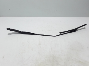 RENAULT Captur (2013–2019) Windshield wiper arm 288867952R - 3