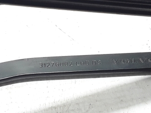 VOLVO V70 III (2007–2017) Esiklaasi puhasti hoob 31276002 - 2