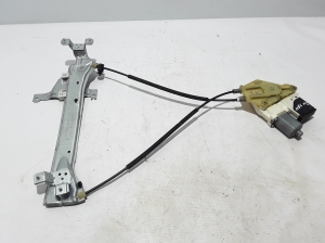 RENAULT Megane III (2008–2016) Rear side door window regulator 82720003R - 3