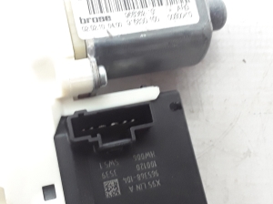 RENAULT Megane III (2008–2016) Rear side door window regulator 82720003R - 4