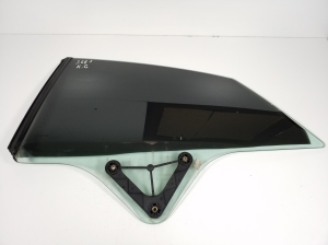 Mercedes Benz E-Class W207 (2009–2017) Seitenscheibe hinten (Karosserie) A2076700110 - 2