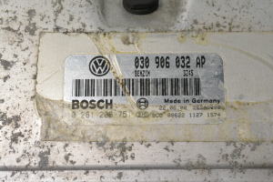 Volkswagen Polo III (1994–2001) Engine control unit 030906032ap - 2